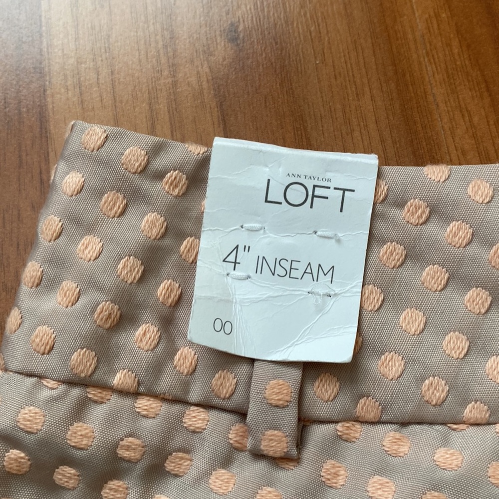 LOFT Dot Pattern 4 Inch Inseam Shorts - Picture 8 of 9